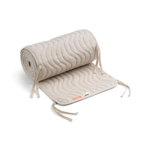 Quilted Bed Bumper w/strings – Waves